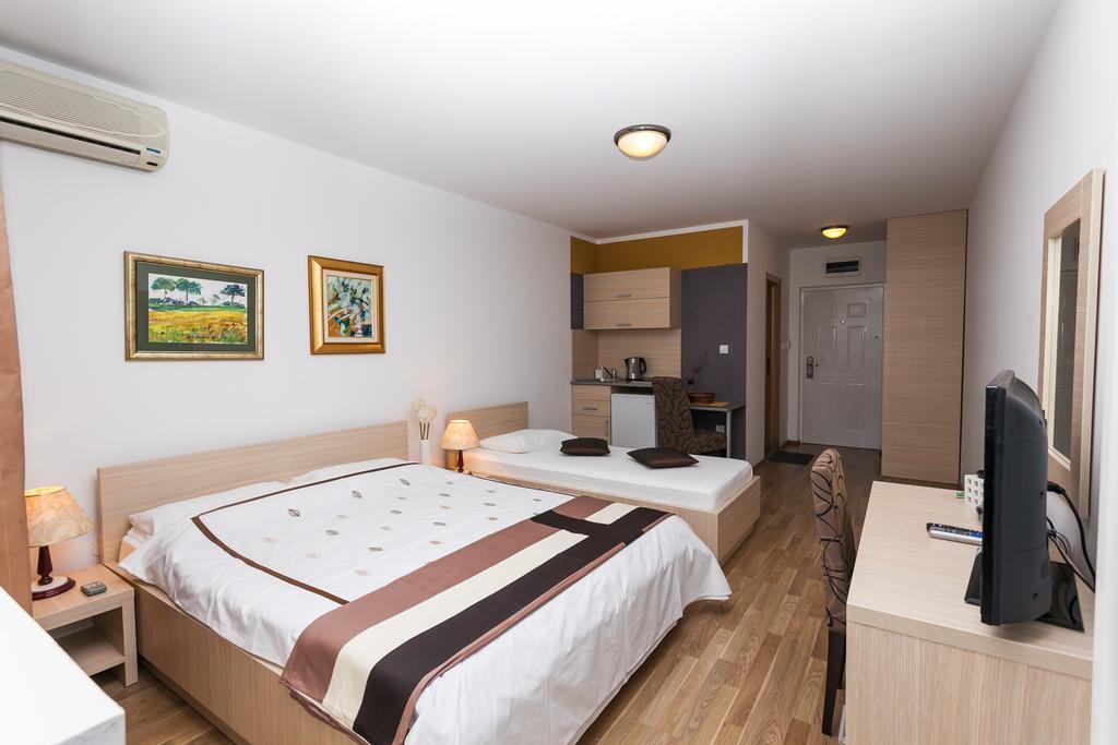 Apartments Marija Sveti Stefan Dış mekan fotoğraf