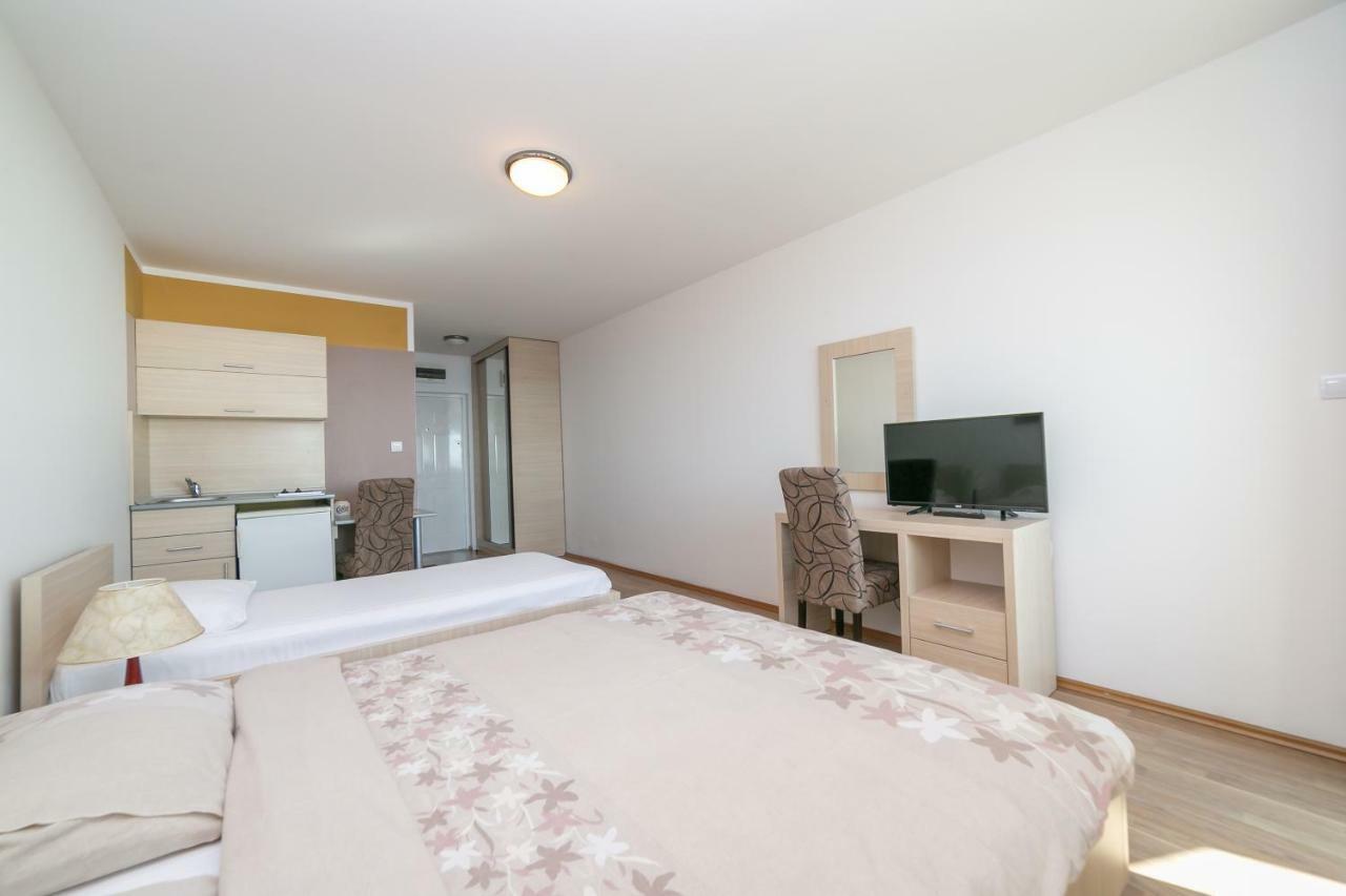 Apartments Marija Sveti Stefan Dış mekan fotoğraf